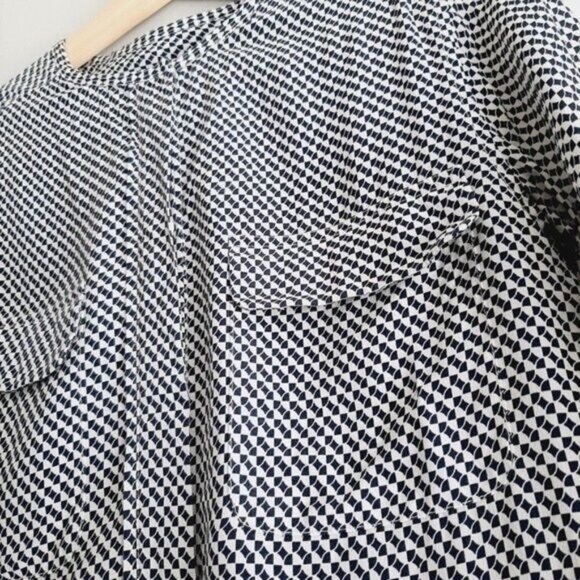 EQUIPMENT FEMME 100% Silk Button Down Blouse Geometric Print Sz XS - Picture 5 of 13